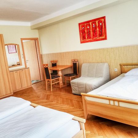 Familie Zuser Hotel Garni Mitterbach Exterior foto